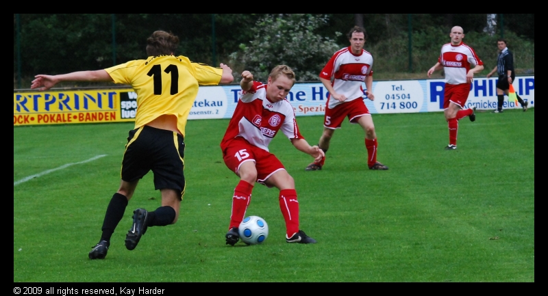 DSC_7757.JPG - Die Abwehr der Gäste hatte gut zu tun...