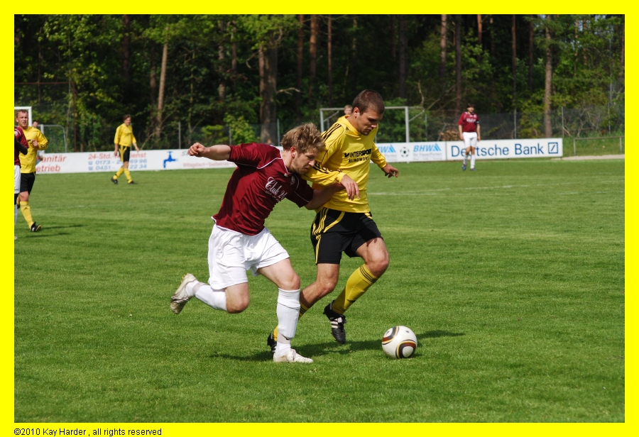 DSC_0988.JPG - Das sollte heute nicht der letzte Zweikampf sein.