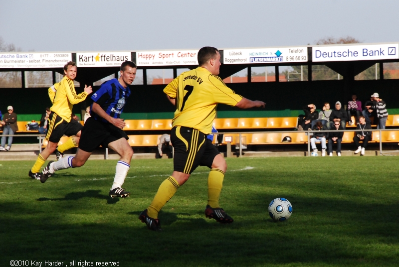 DSC_0482.jpg - Der Dribbelkünstler..., wenn der nun auch noch 90 Minuten könnte, nicht auszudenken...