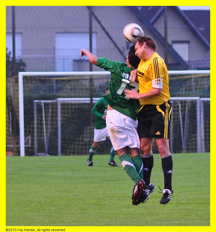 DSC_5551.JPG - Headshot!