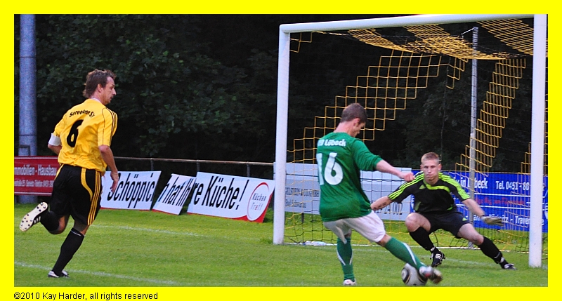 DSC_5601.JPG - Auge für den Mitspieler führt zum Tor.